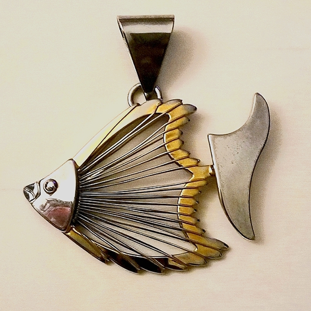 Vintage Signed Best Silver & Gold Tone Abstract Angelfish Pendant